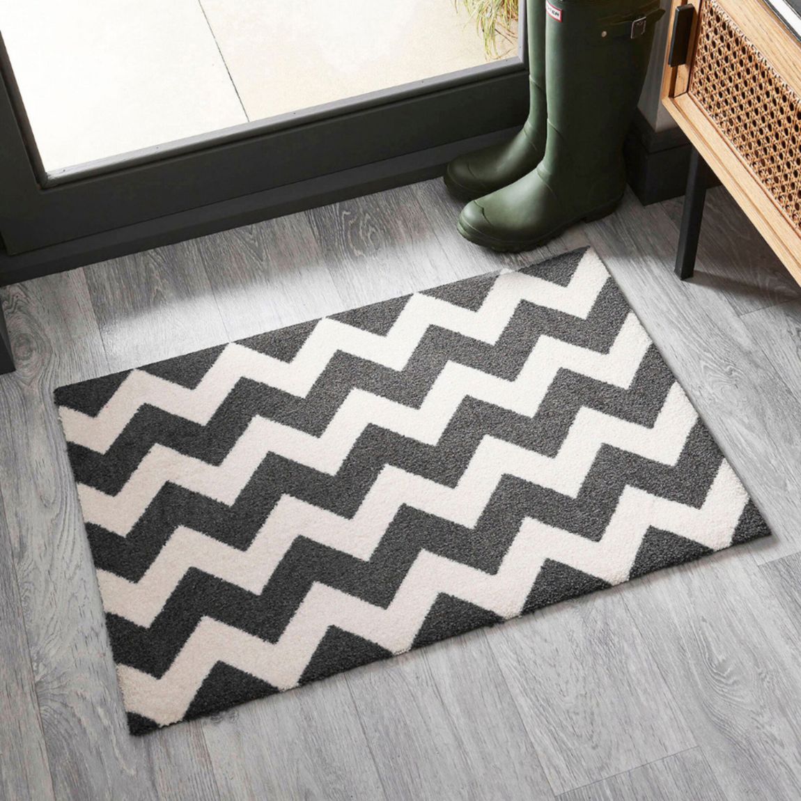 Chevron 50 x 75 cm Doormat, Smoke & Vanilla main product photo