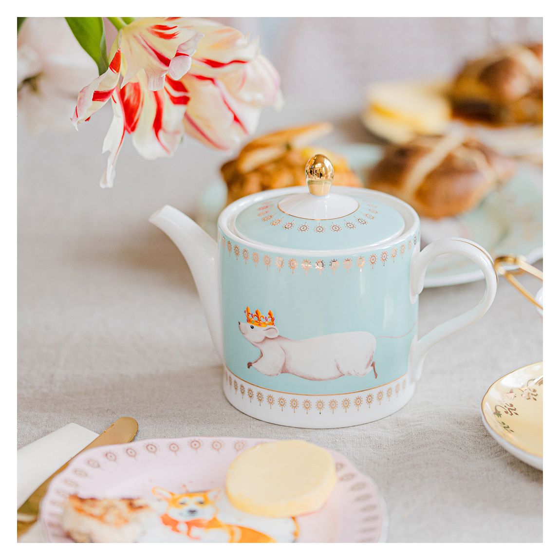 Small Mouse Teapot in Gift Box main product photo