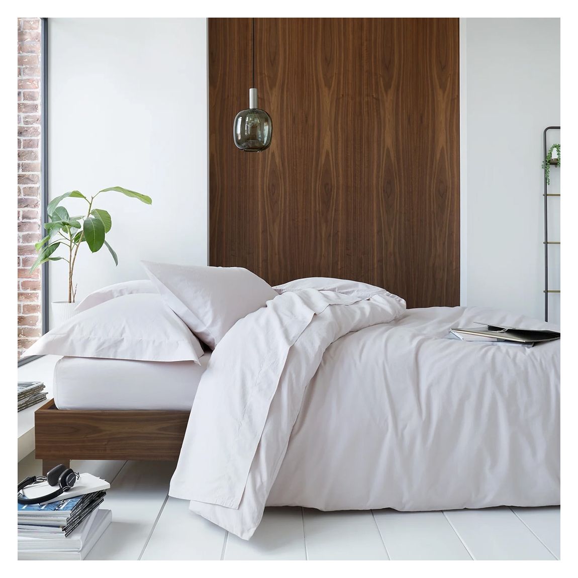 Mayfield Superking Fitted Sheet, Barely Pink main product photo