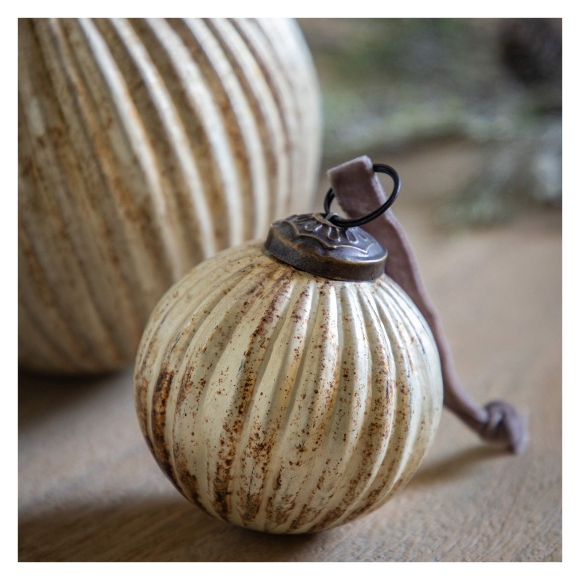 Set Of 6 Mia Baubles, Antique Gold main product photo