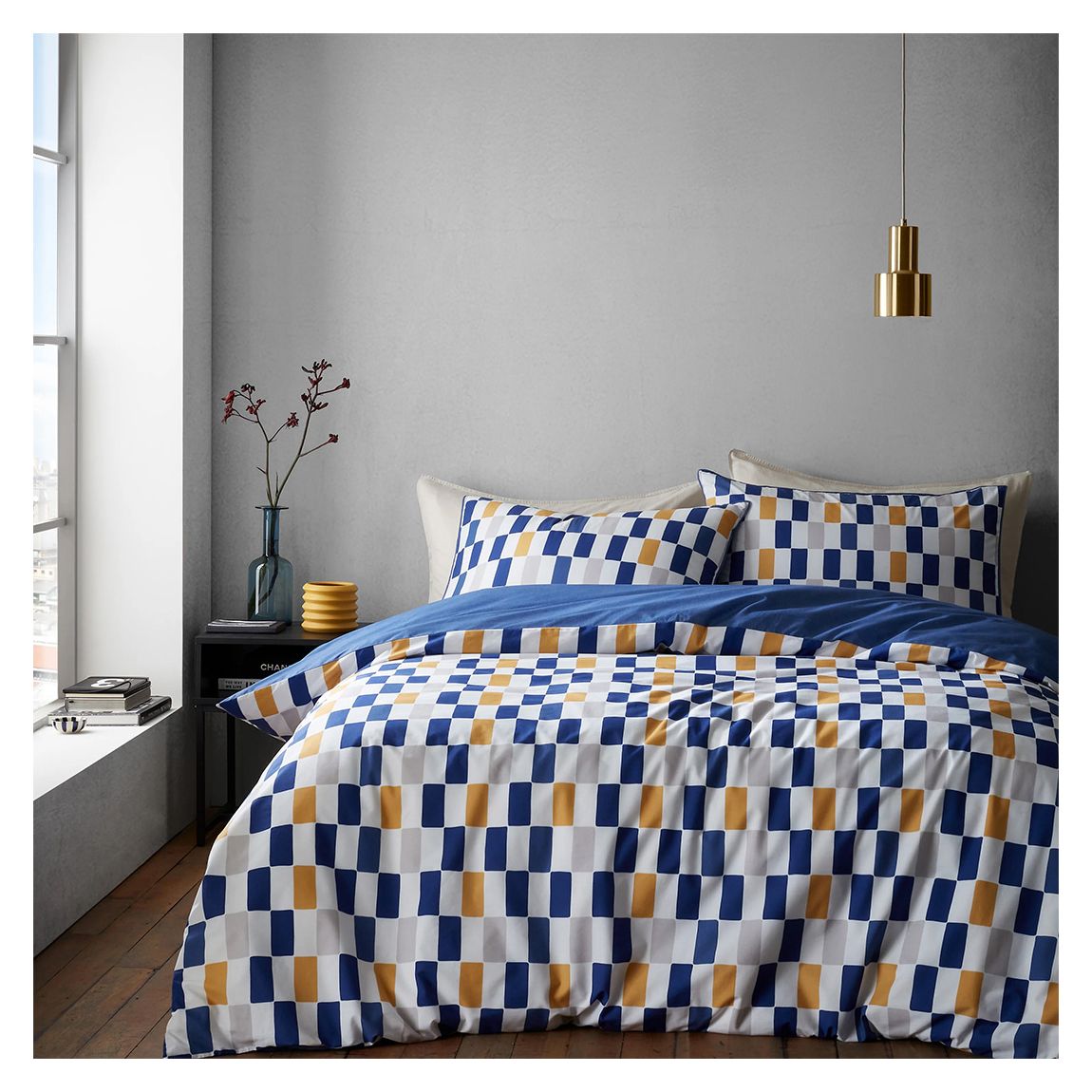 Oblong Checkerboard Super King Duvet Set, Blue main product photo