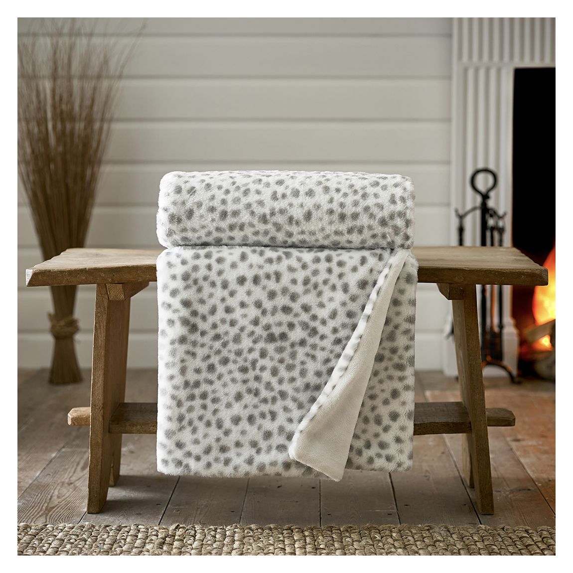 Matlock Faux Fur Throw 130x150cm, Grey main product photo