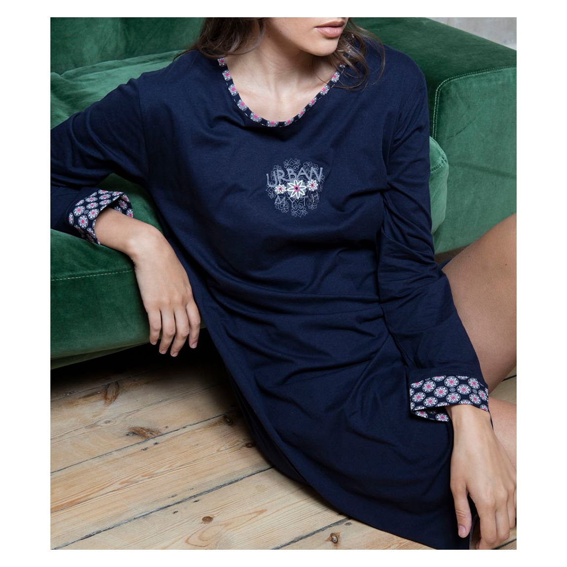 Navy Retro Urban Myth Motif Shirt main product photo