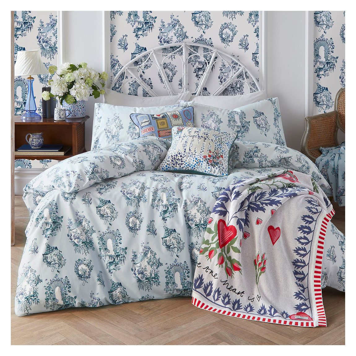 30 years Toile Single Bedset, Pale Blue main product photo
