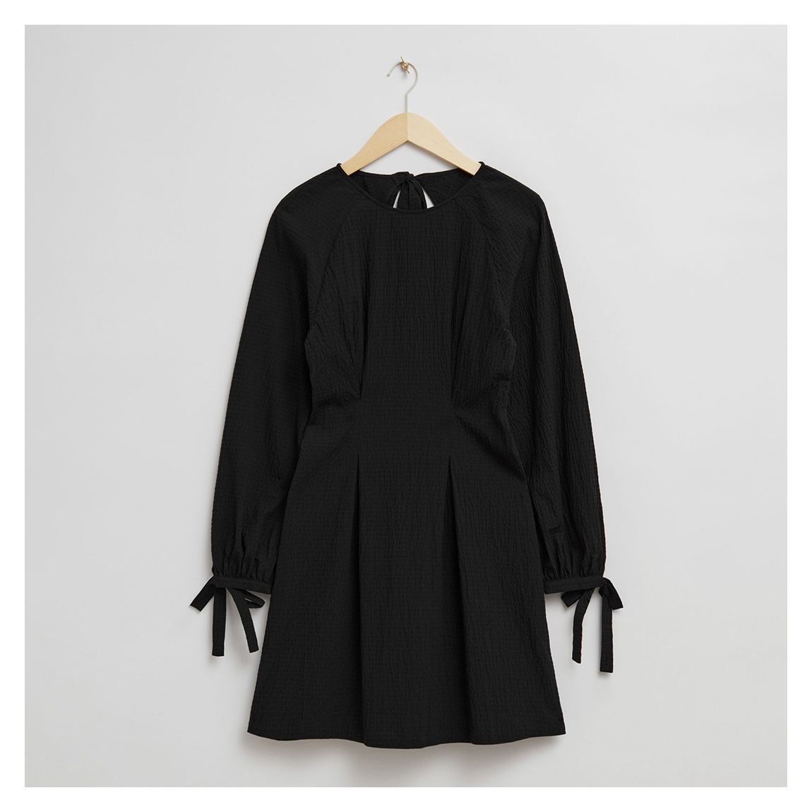 Black Pleated Round Neck Mini Dress main product photo