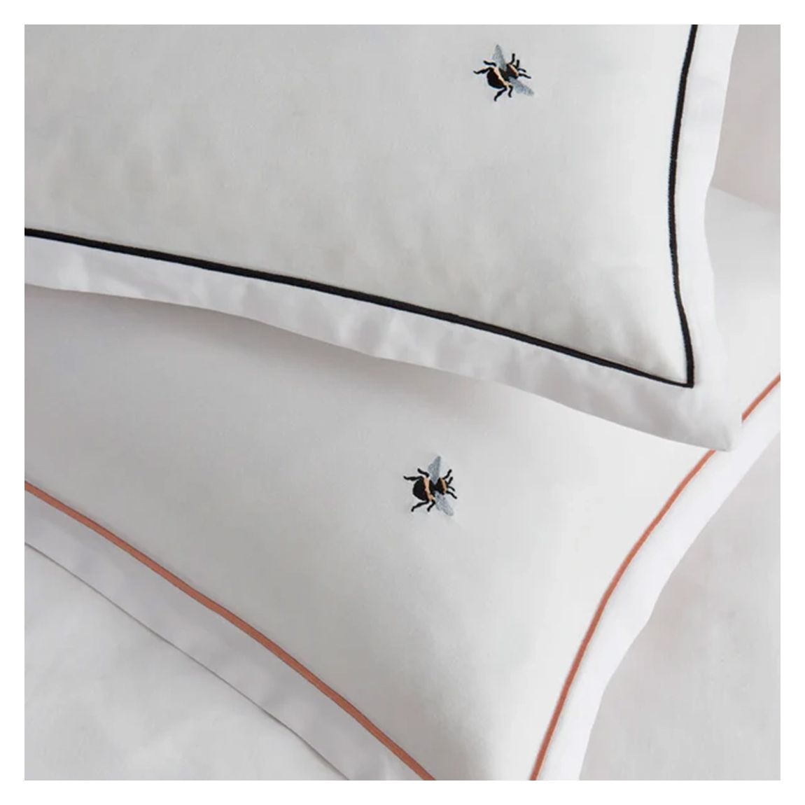 Bee with Black Satin Stitching King Duvet Cover Set main product photo
