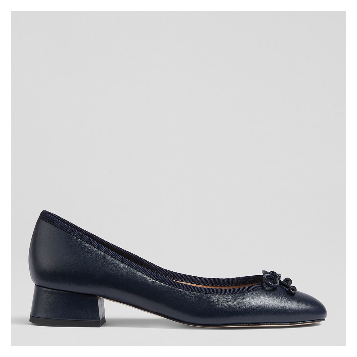 Navy Aurelie Nappa Leather Closed Courts main product photo