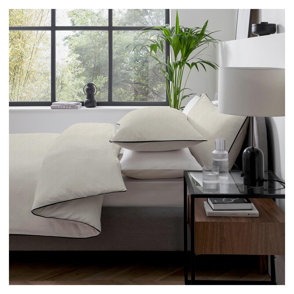 Double Duvet Set, Natural with Black Border main product photo