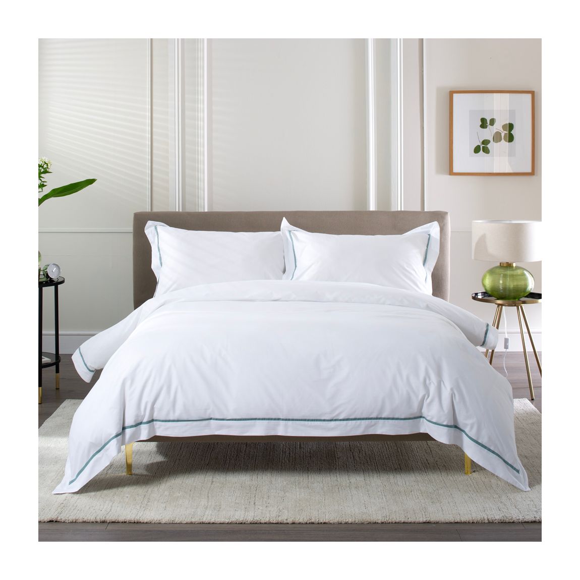 Hotel Hampstead 200 Thread Count Cotton Duvet Cover Set Green Double main product photo