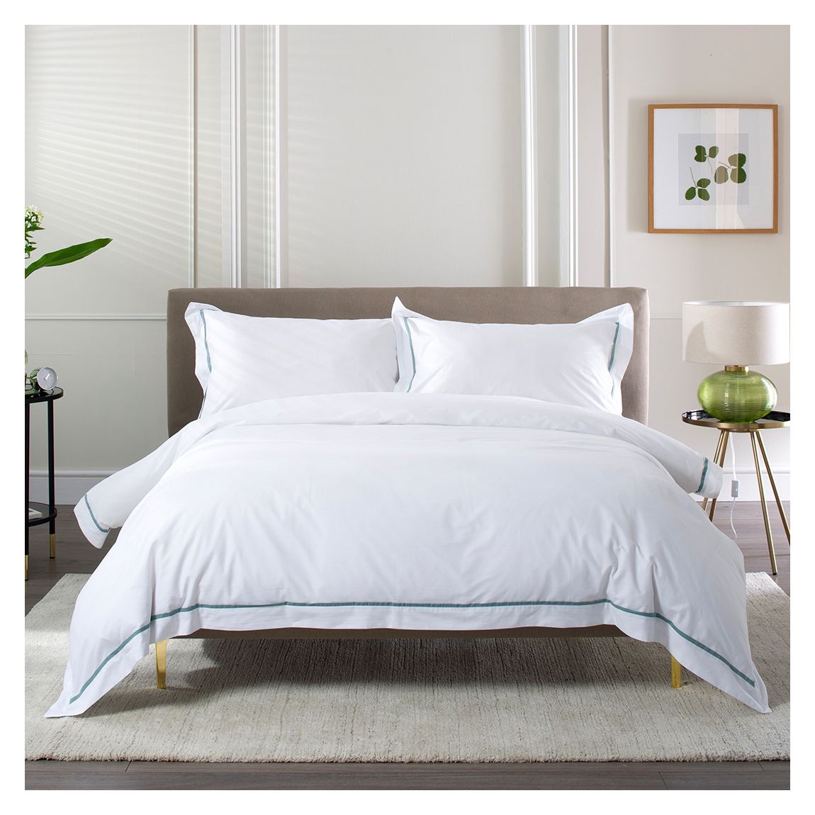 Hotel Hampstead 200 Thread Count Cotton Duvet Cover Set Green King main product photo