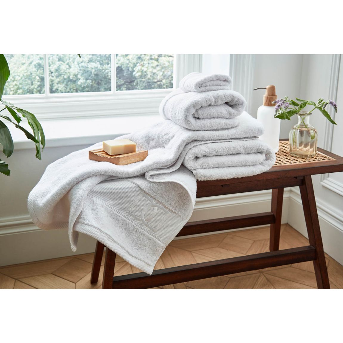 100% BCI Cotton 700GSM Hand Towel main product photo