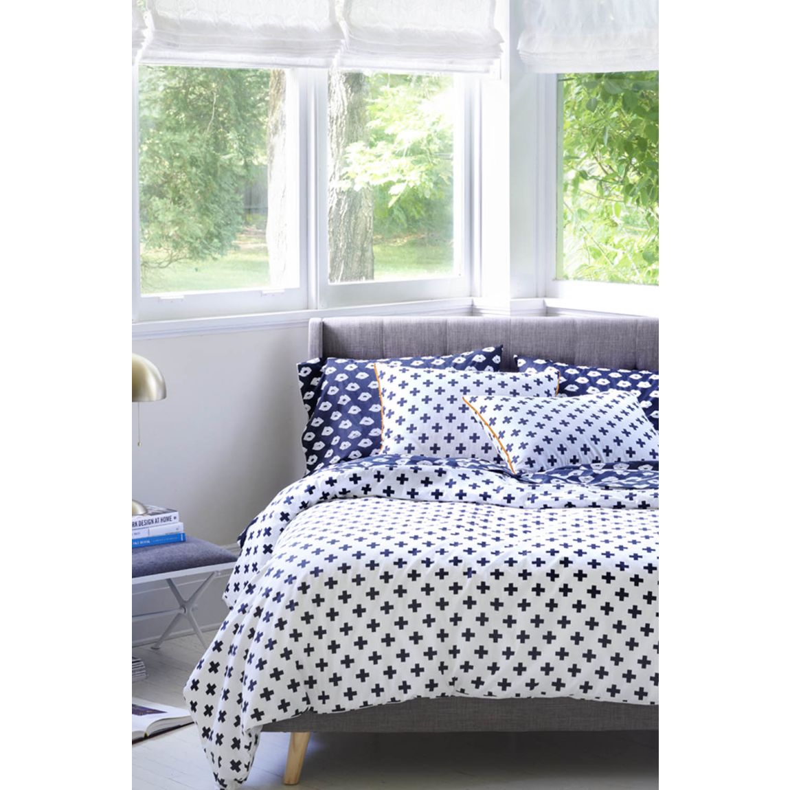 Black Umbria Duvet Cover Set King main product photo
