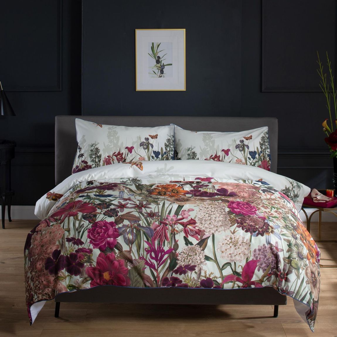 The Lyndon Company Tivoli Duvet Cover Set SuperKing main product photo