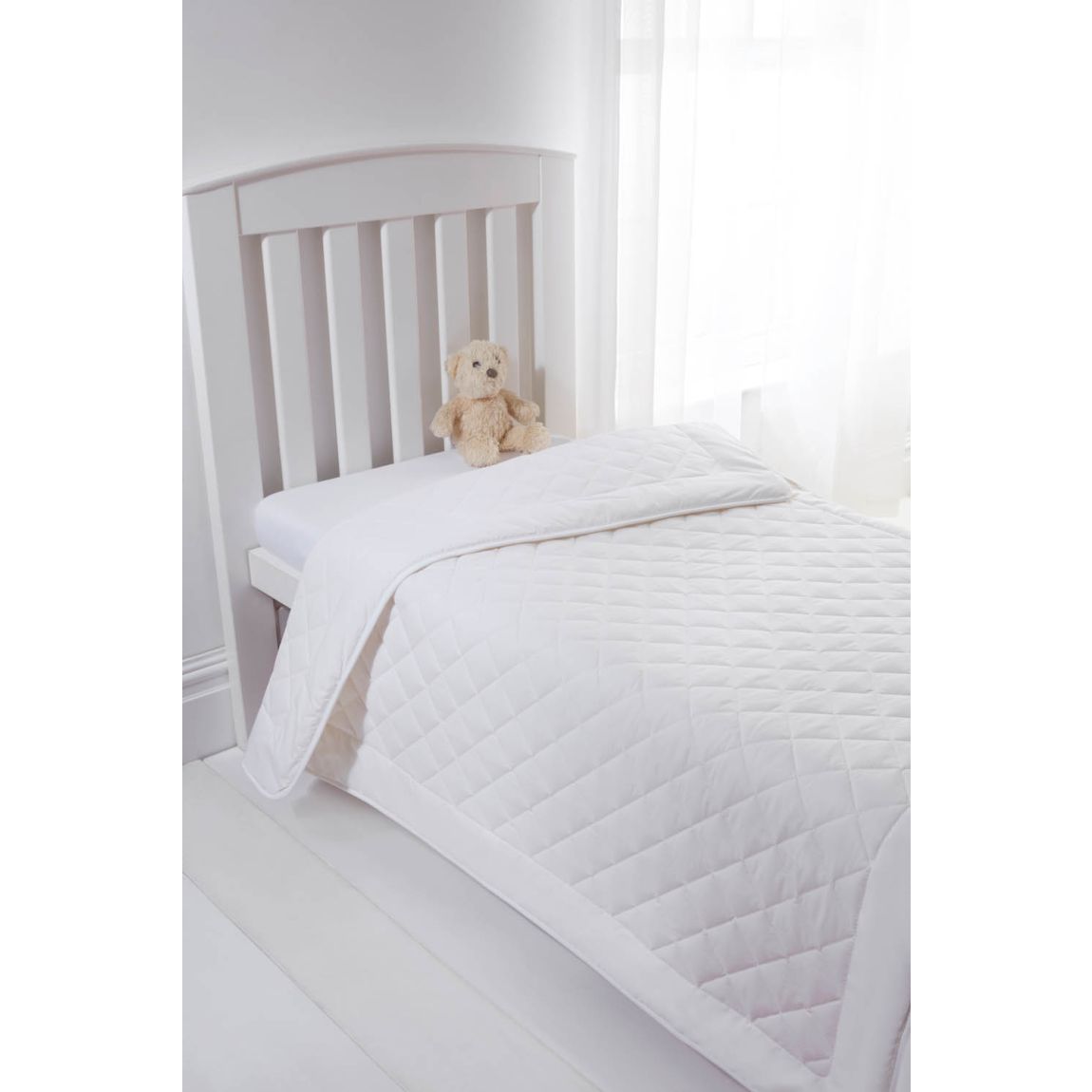 CDL Baby Wool 4 Tog White Duvet Cot Bed main product photo