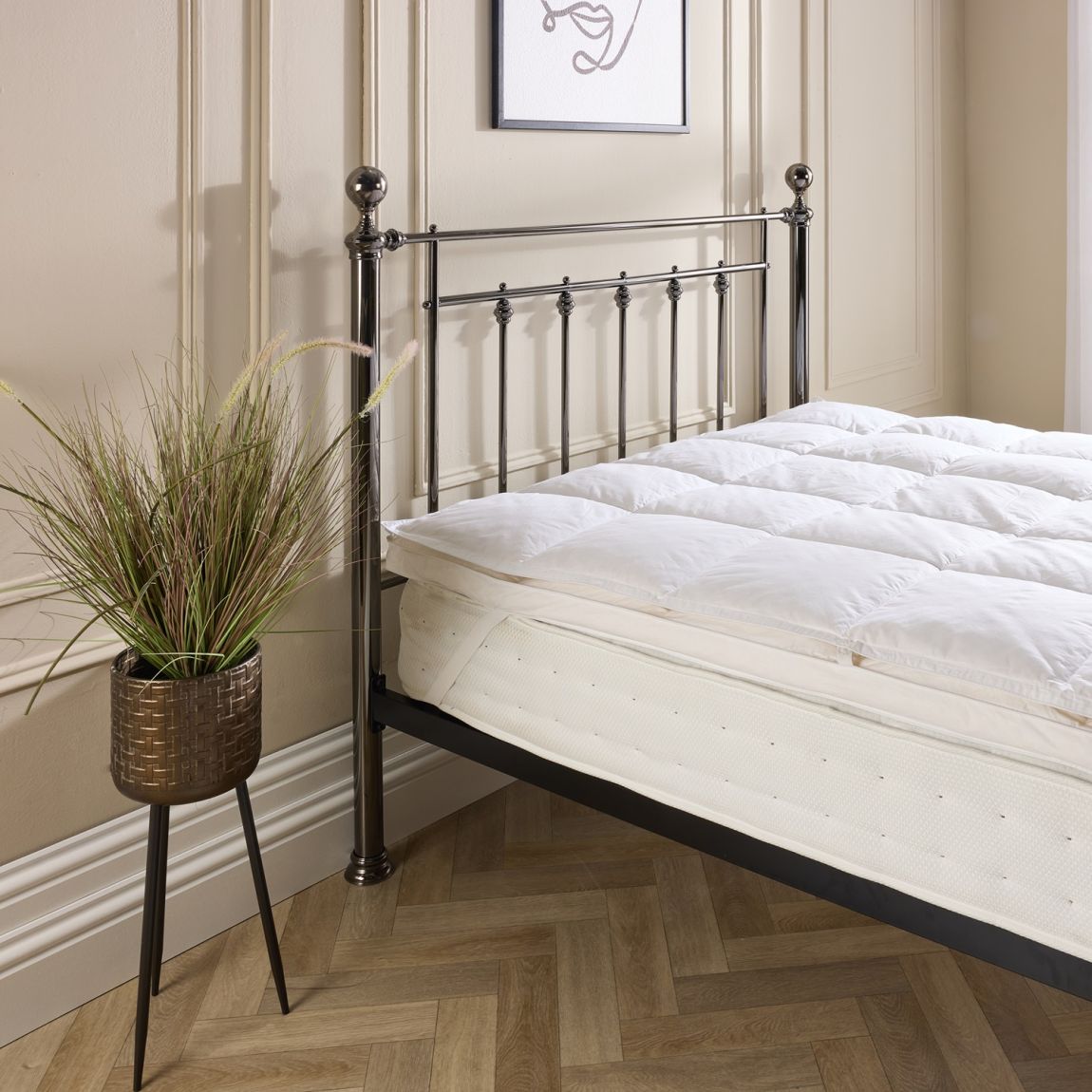 Goose Feather & Down Mattress Topper Double main product photo