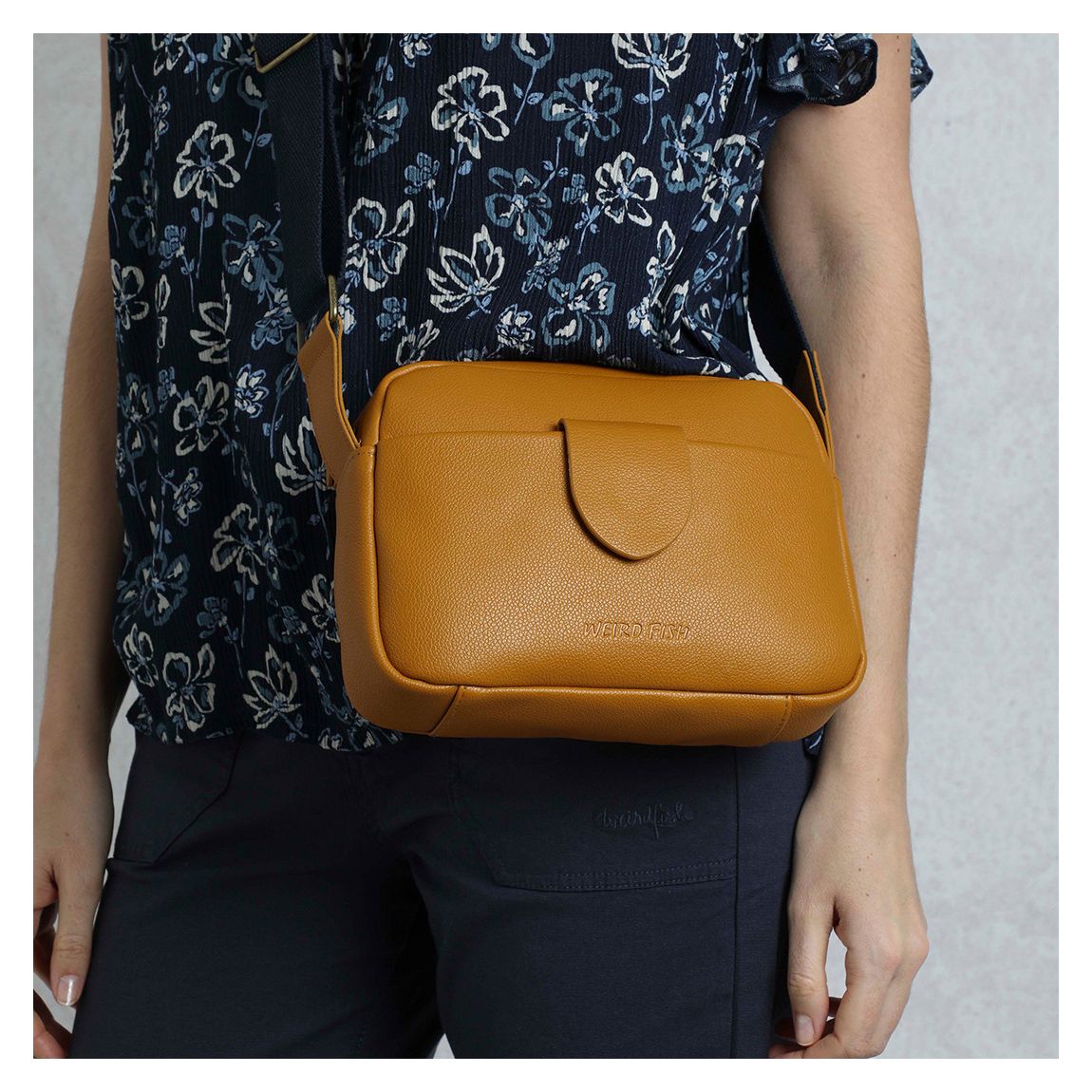 Dion Plain Cross Body Bag main product photo