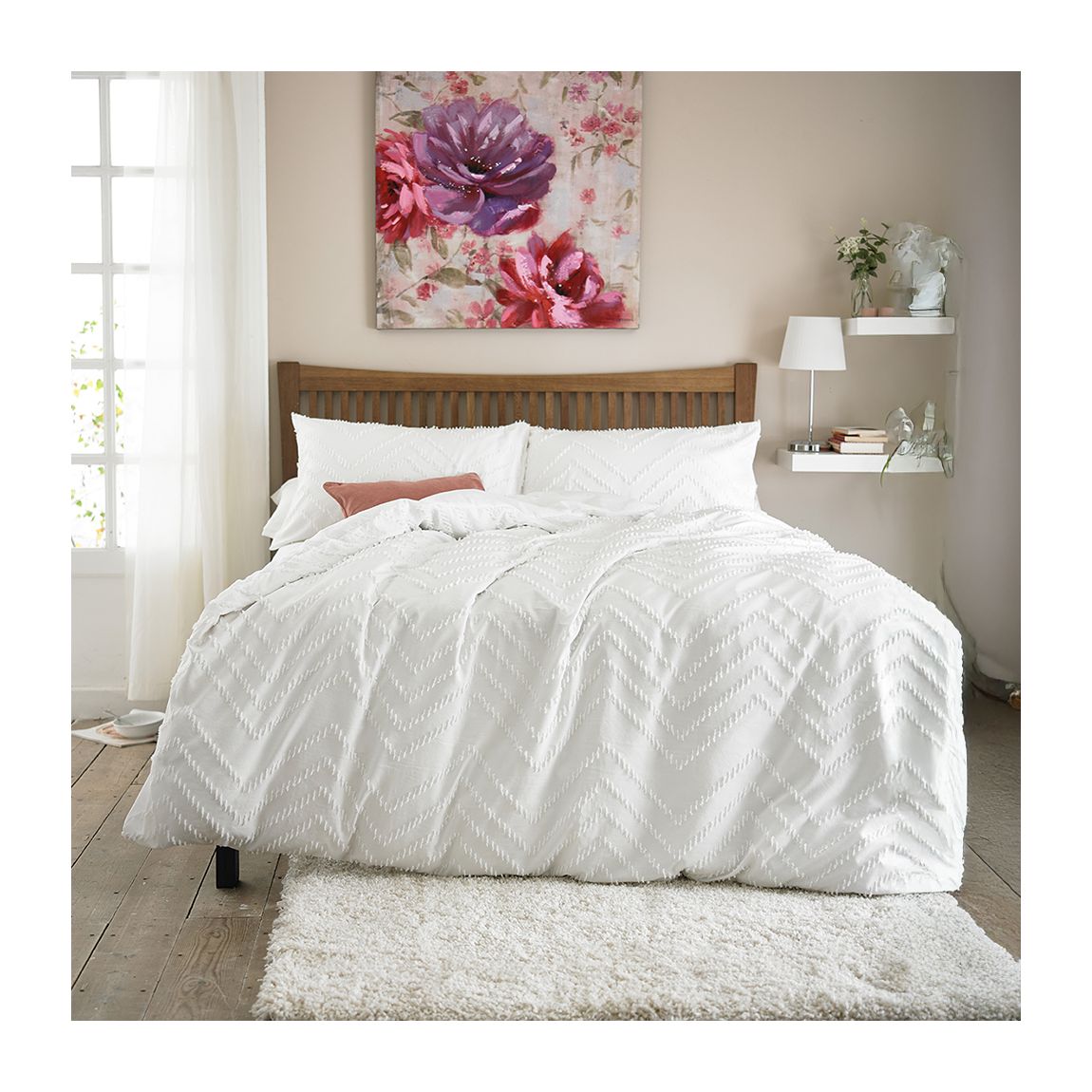 Zigzag Tufted Microfibre Soft & Stylish Duvet Cover Set White SuperKing main product photo