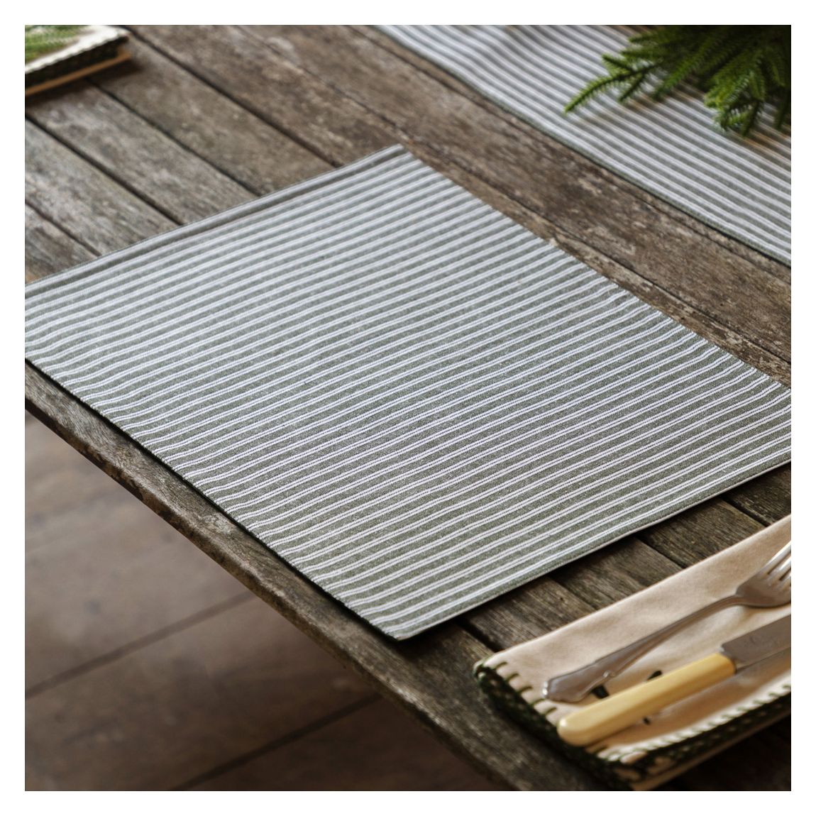 Set of 4 Woodland Festive Stripe Placemats main product photo