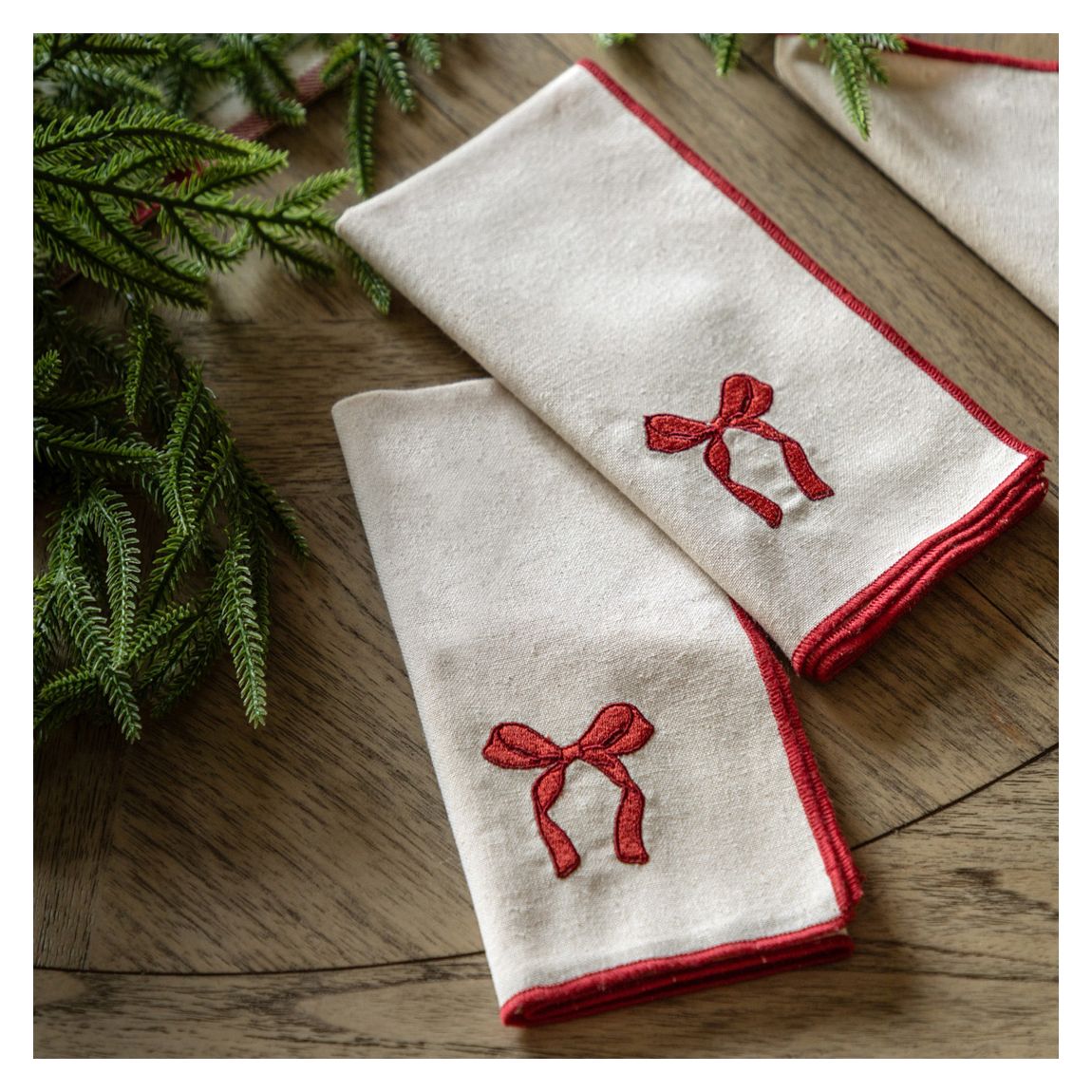 Set of 4 Heritage Christmas Napkins main product photo