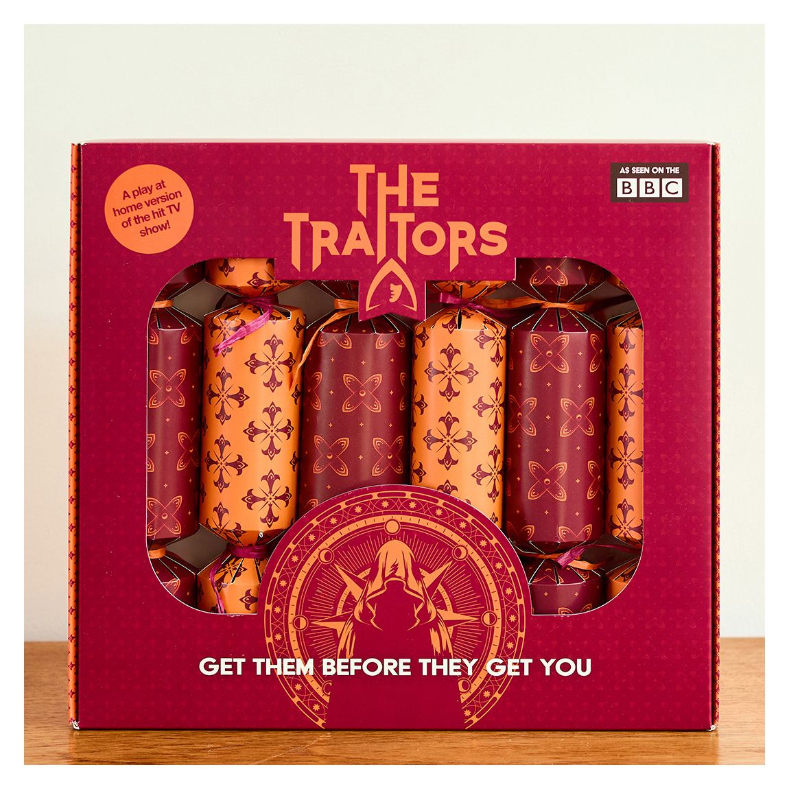 Set of 6 The Traitors Christmas Crackers Game main product photo