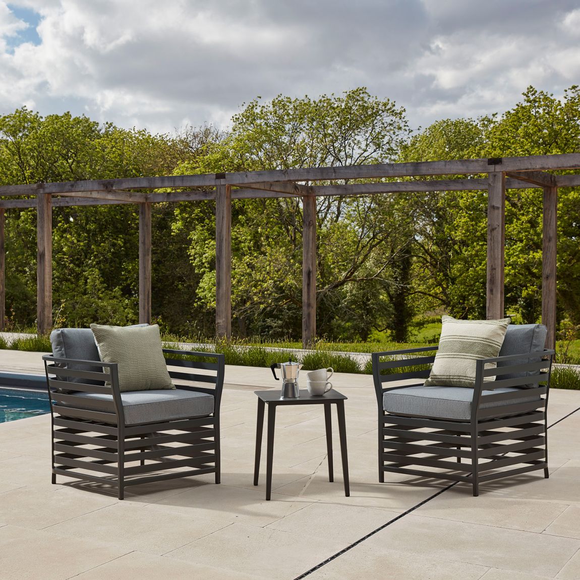 Salone Bistro Set main product photo