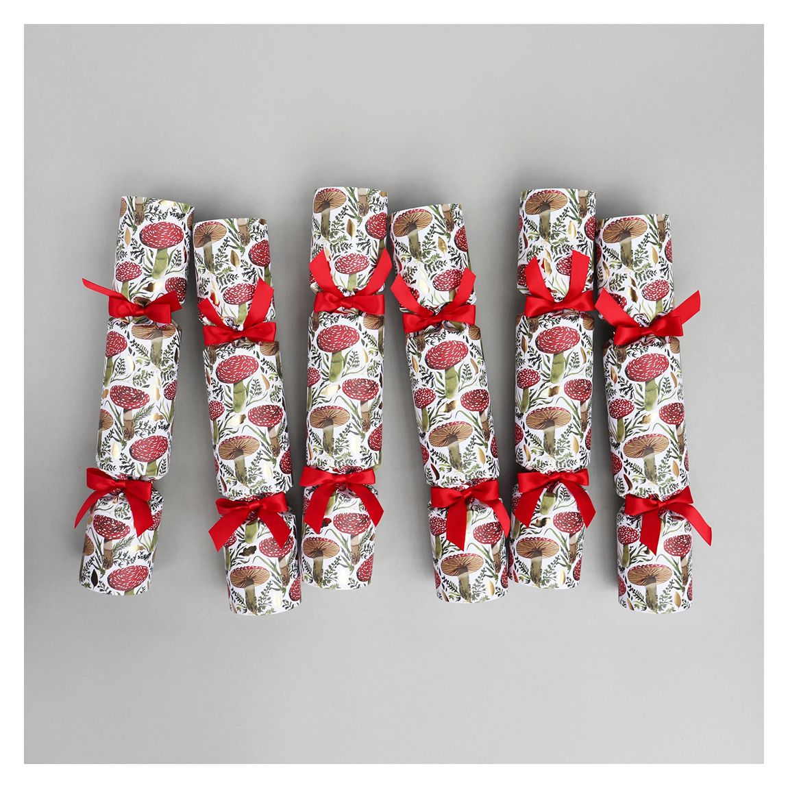 Set of 6 Mushrooms Luxury Christmas Crackers main product photo