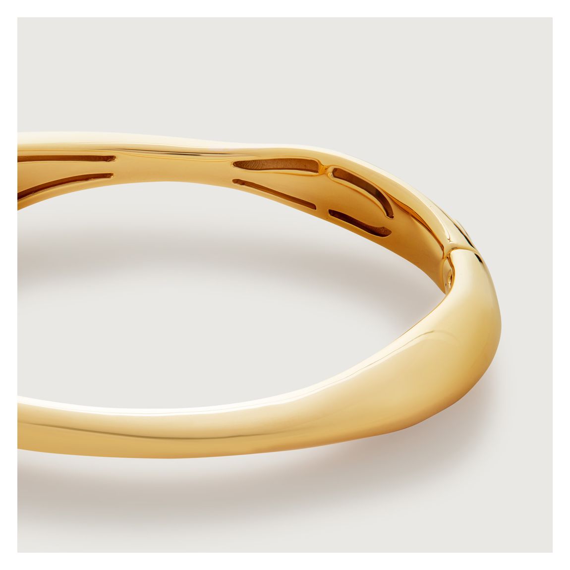Gold Nura Reef We Bangle main product photo
