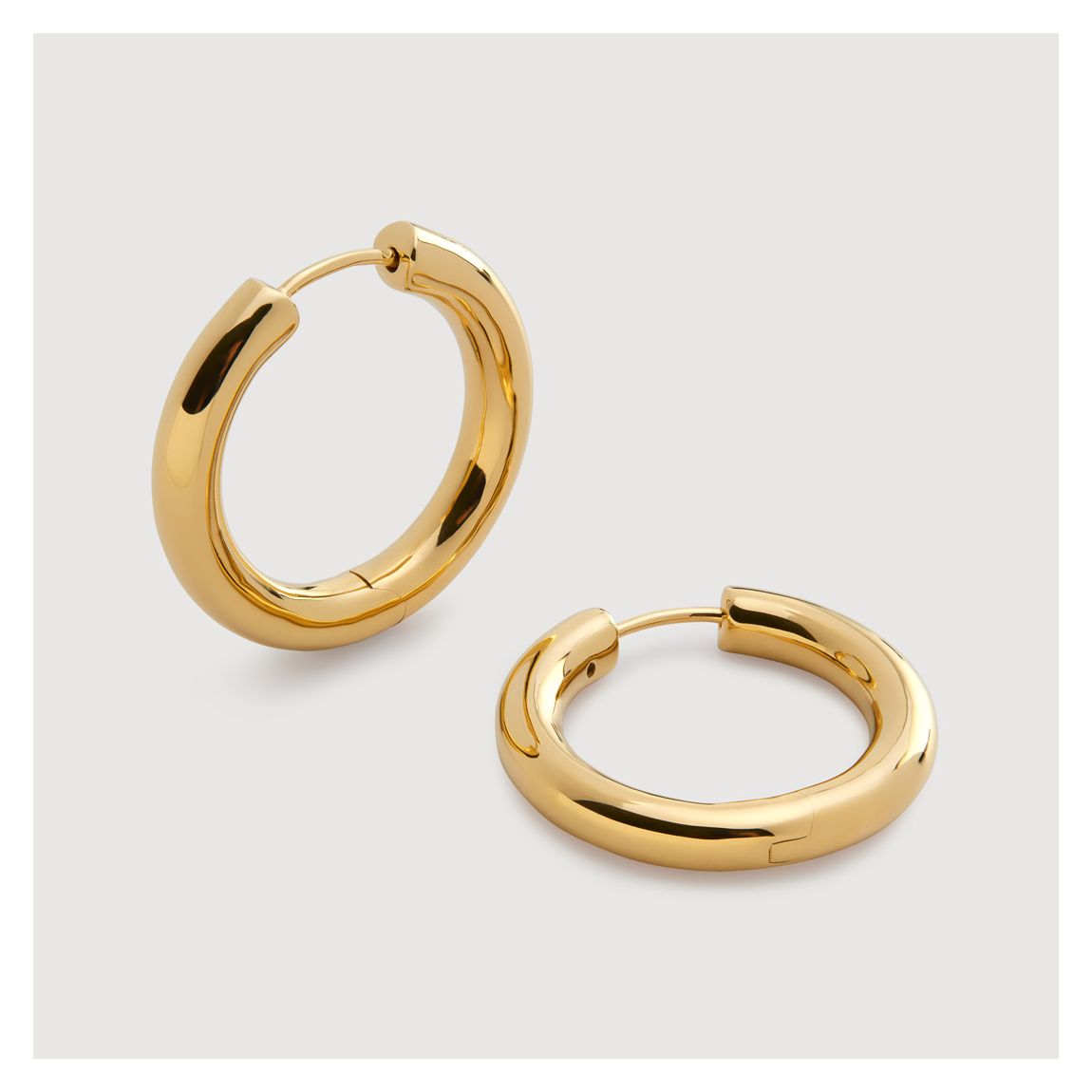 Gold Essential Click Medium Hoop Earrings main product photo