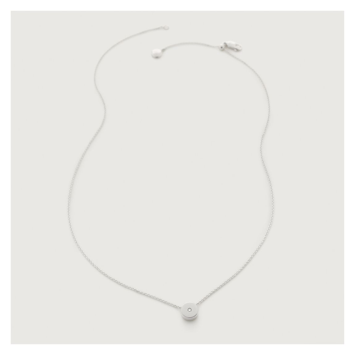 White Linear Solo Diamond Necklace main product photo