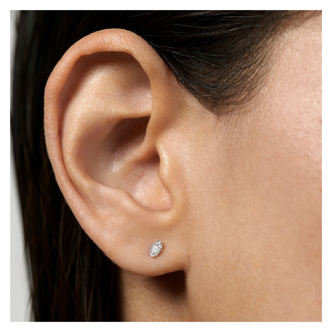 Yellow Gold Lab Grown Diamond Marquise Solitaire Single Stud Earring main product photo