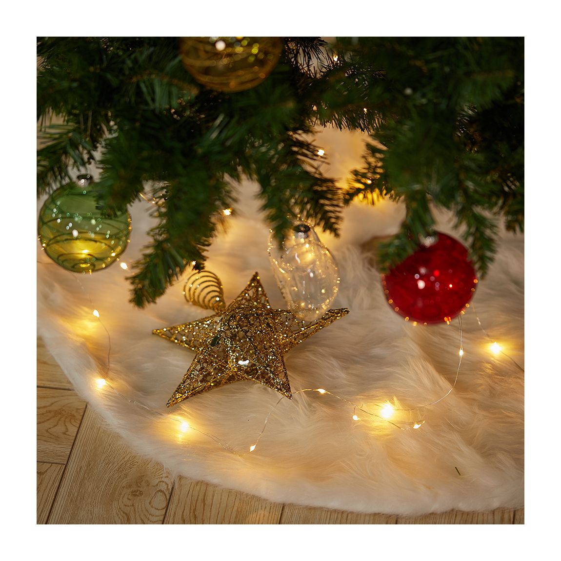 White Christmas Tree Skirt main product photo