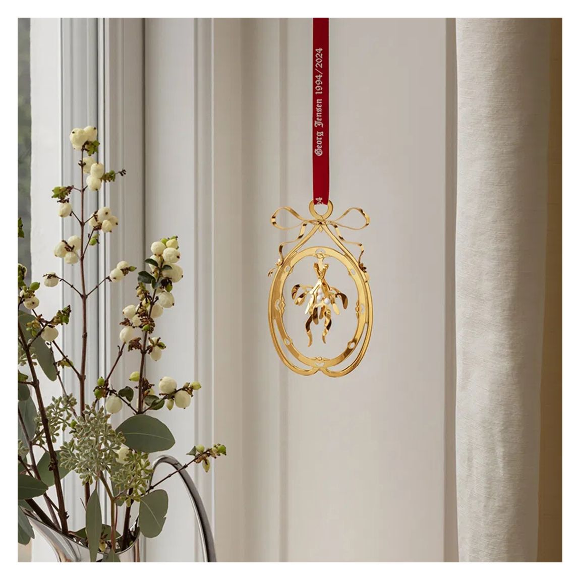 Christmas Mobile Mistletoe, Gold Plated main product photo