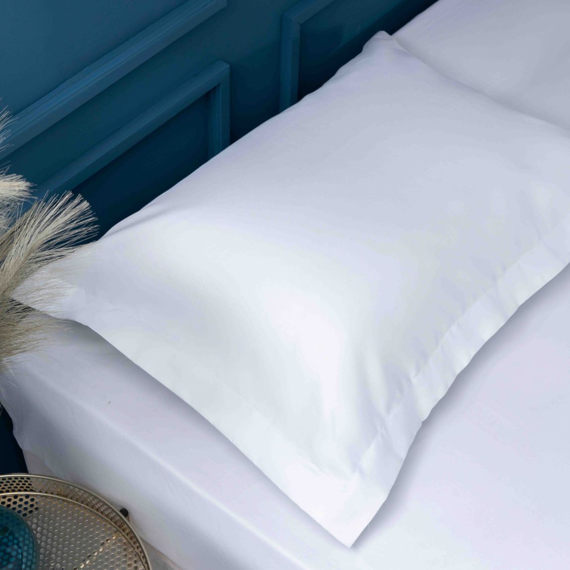 Belledorm 600 Thread Count 100% Egyptian Cotton Oxford Pillowcase White main product photo