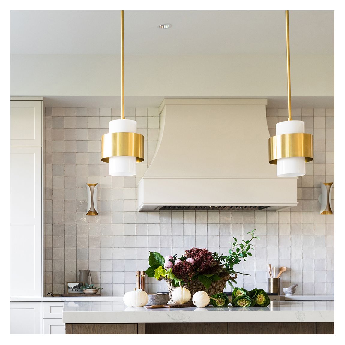 Corinth Pendant, Gold main product photo