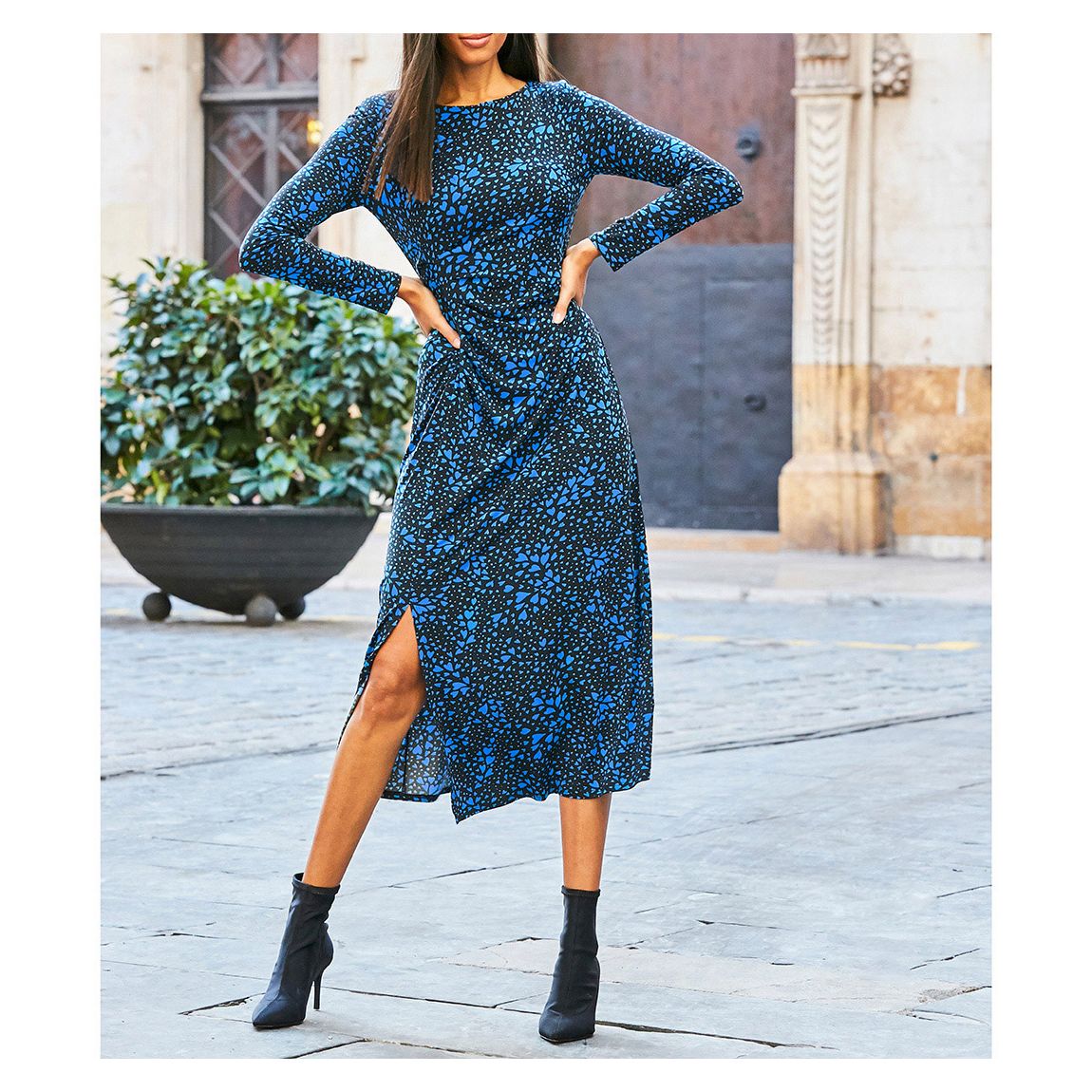 Blue Heart Print Ruched Midi Dress main product photo