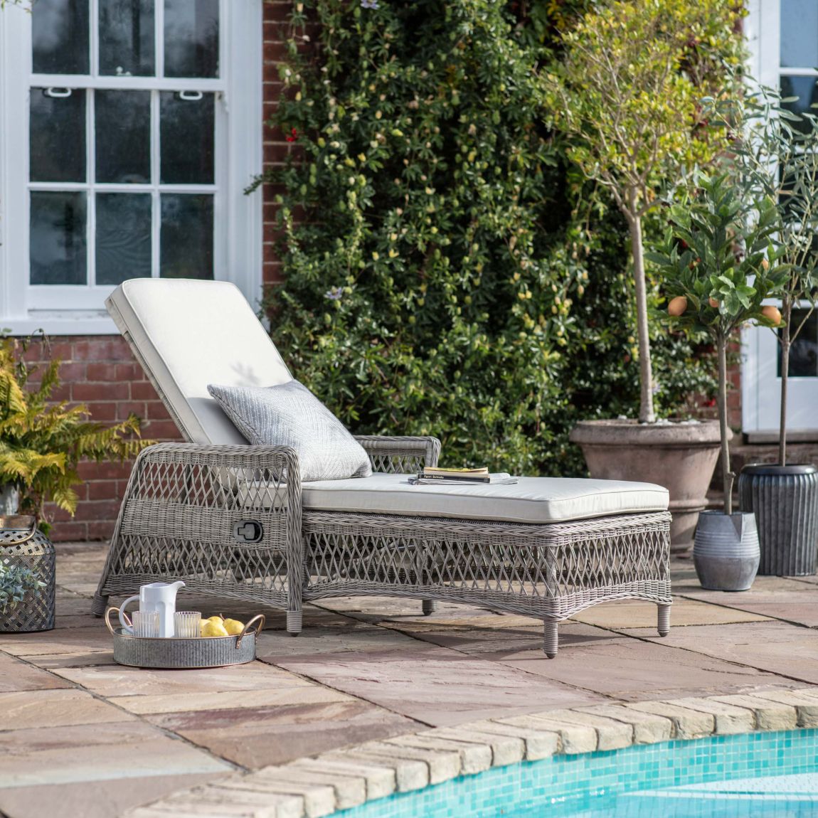 Kelsey Country Lounger Stone main product photo