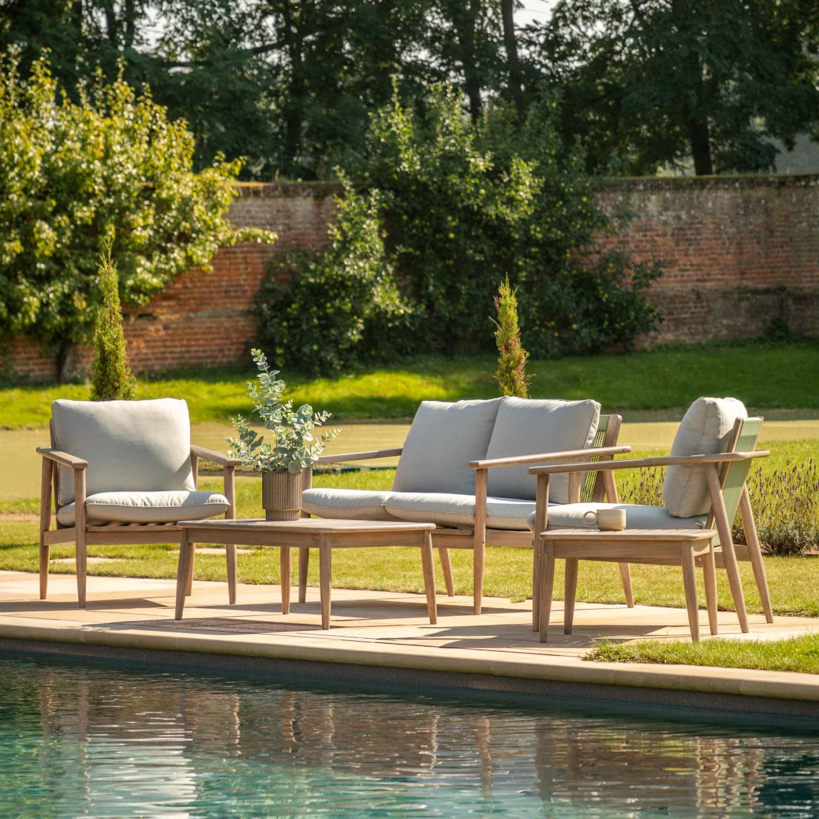 Oadby Lounge Set main product photo