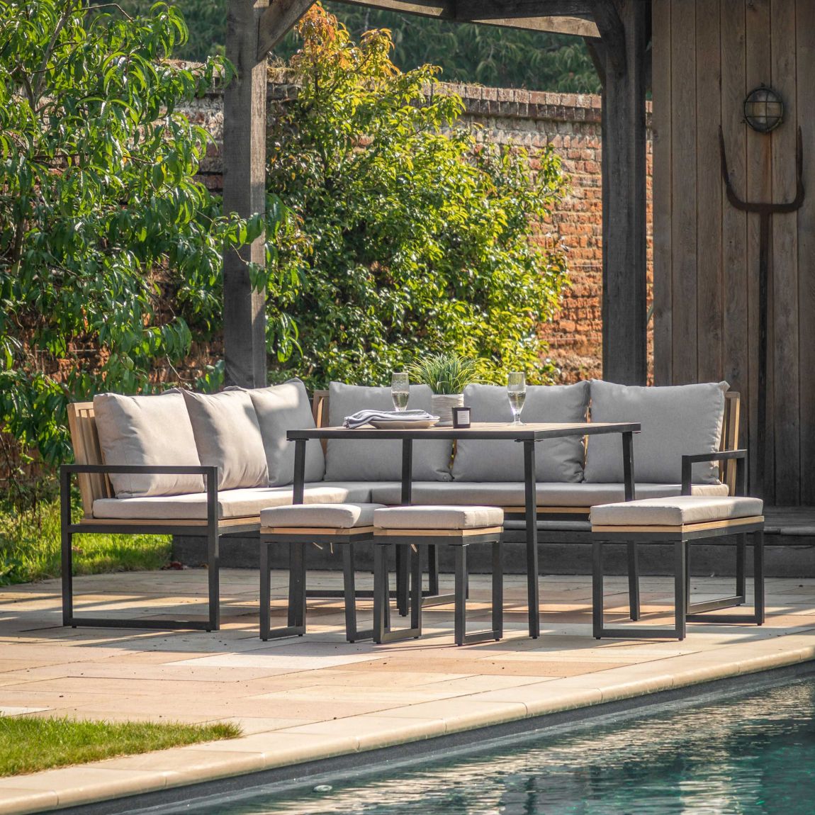 Hockley Corner Dining Set main product photo