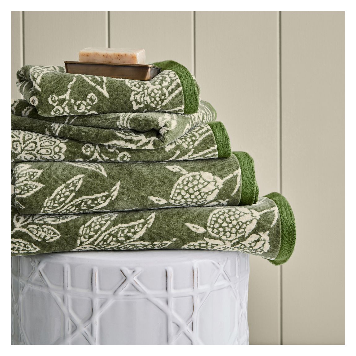 Solaine Hand Towel, Green main product photo
