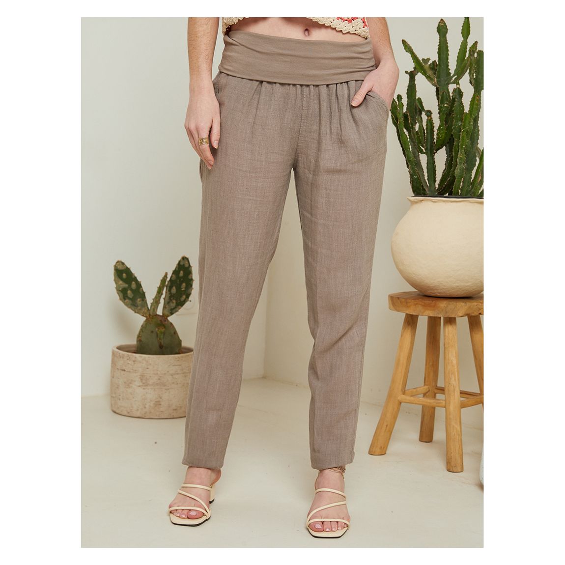 PANTALON main product photo