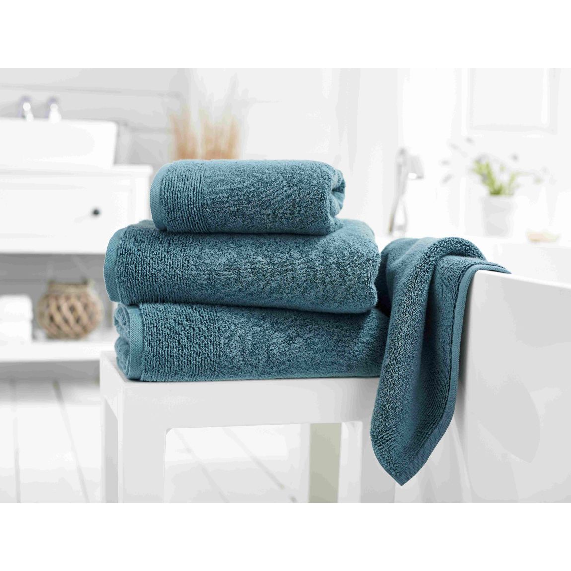 Palazzo Luxury Zerotwist Cotton 800gsm Bath Sheets Petrol main product photo