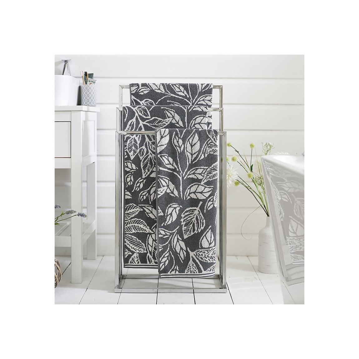 Botanical 100% Cotton Jacquard Soft 550gsm Mixed Leaves Bath Sheets Grey main product photo