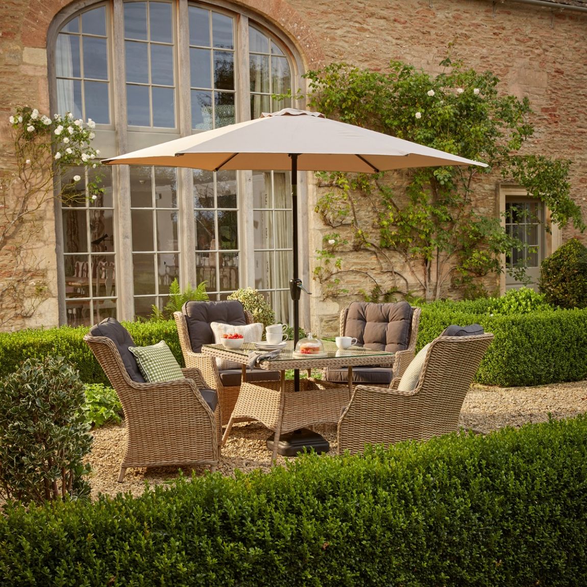 Hampshire 4S - 4 Seat Dining Set - Natural main product photo