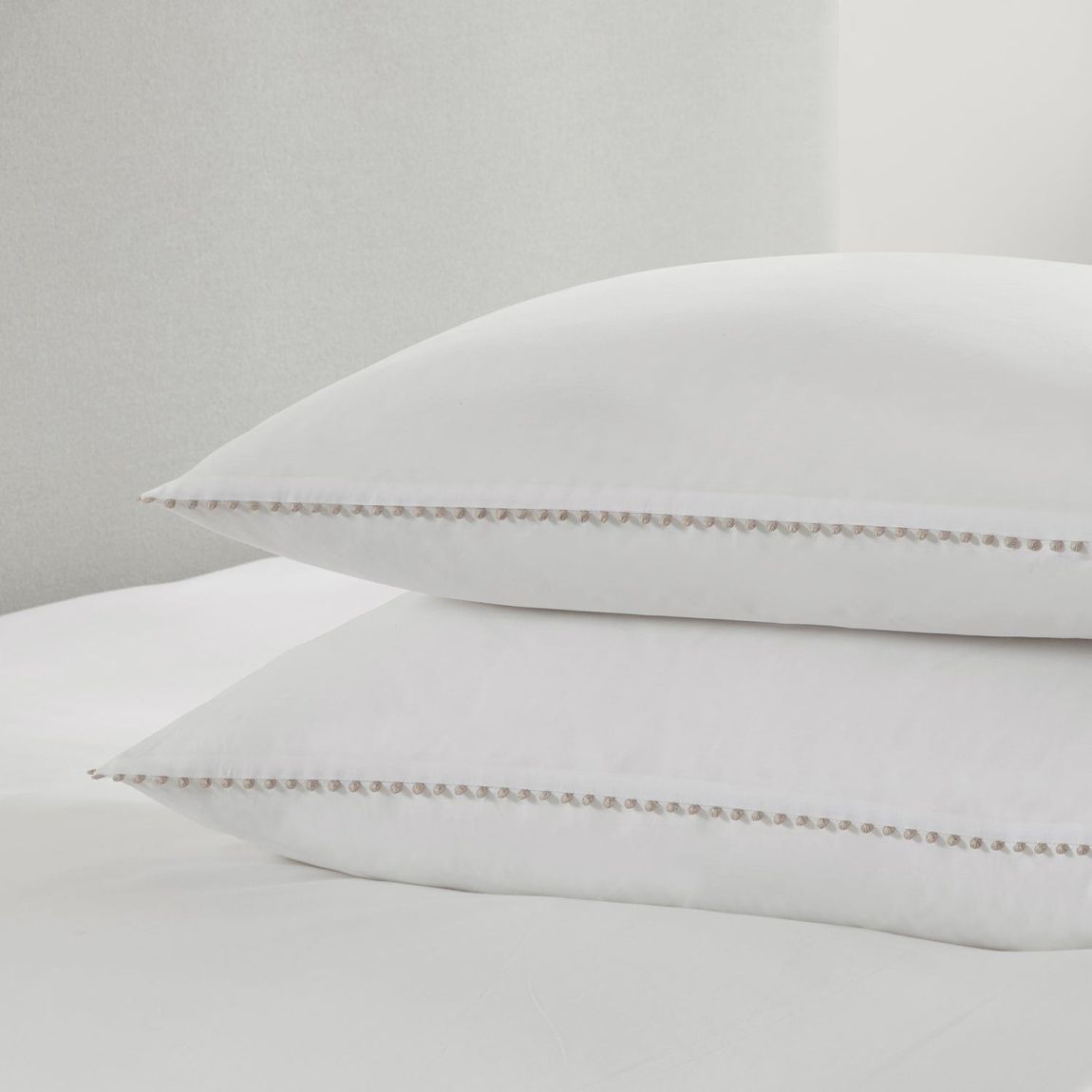 Pair Of Girona 200TC Pillowcases - White/Natural main product photo
