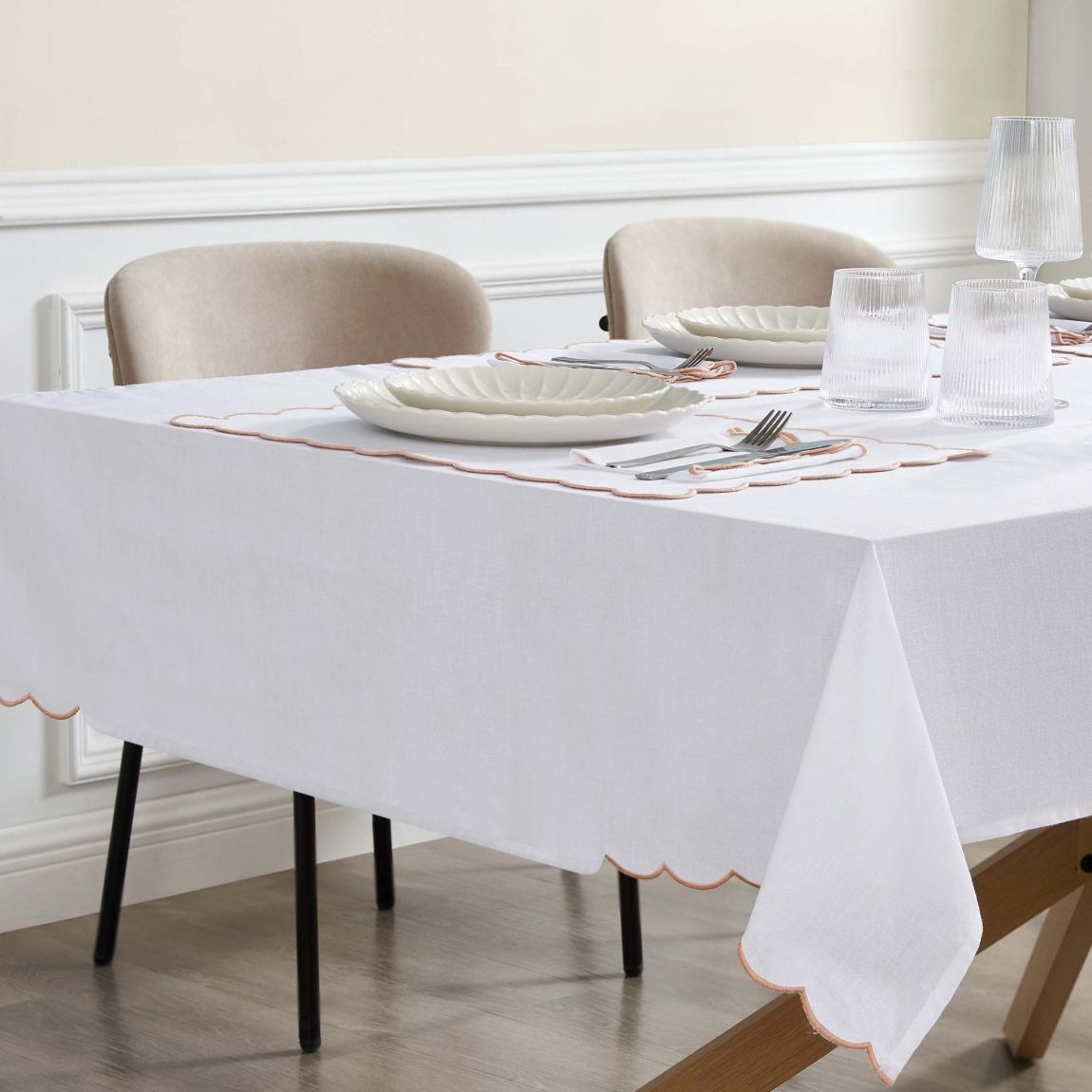 Amor Scallop Edge Table Cloth - Pink Sand main product photo
