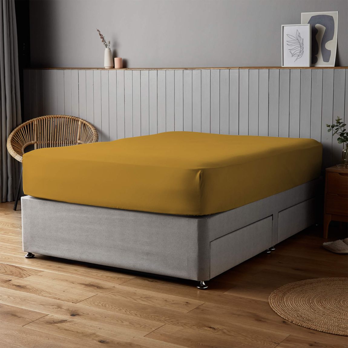Silentnight Supersoft Ochre Fitted Sheet - King main product photo