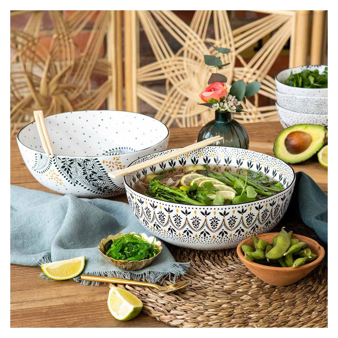 Set of 2 Artisanne Noir Large Bowls main product photo
