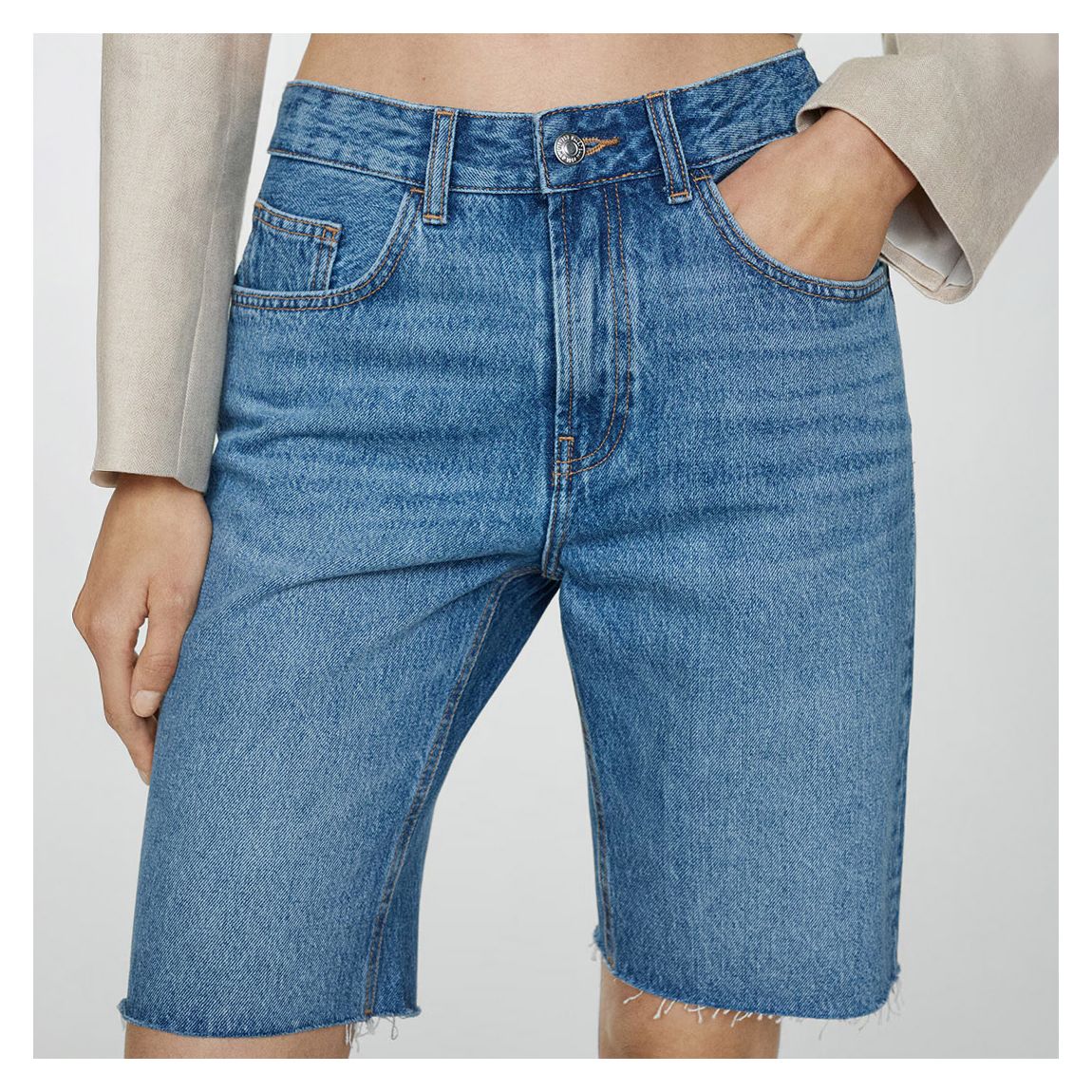 Bermuda Mid-Waist Shorts main product photo