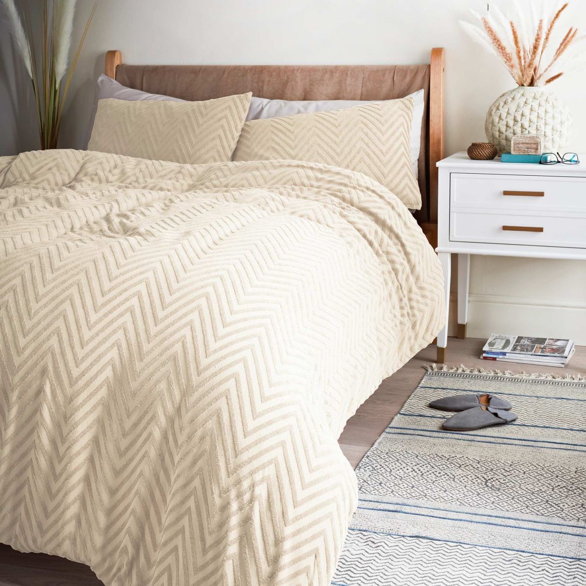 Cosmo Living by Cosmopolitan Ivory Tufted Chevron Duvet Cover Set - Single main product photo