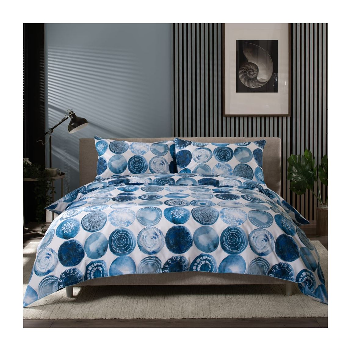 Elegant Nautical Coastal Blue Shells 100% Cotton Duvet Cover Set -King main product photo